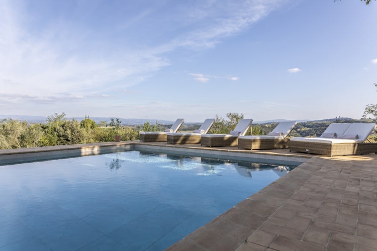 Pool with panoramic views of the San Gimignano countryside